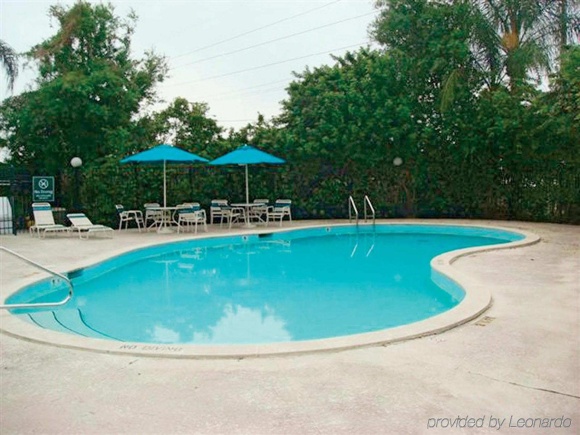 מלון La Quinta By Wyndham Tampa Brandon West מראה חיצוני תמונה